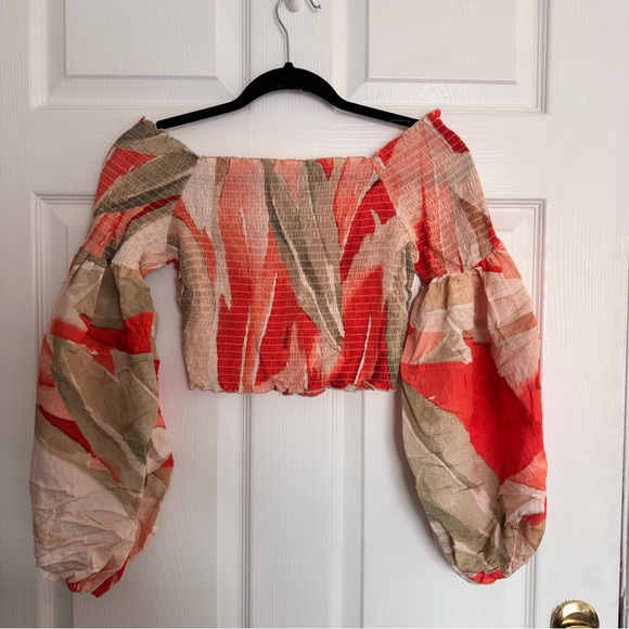 H&M Red,Cream, and Green Top - Picture 5 of 5